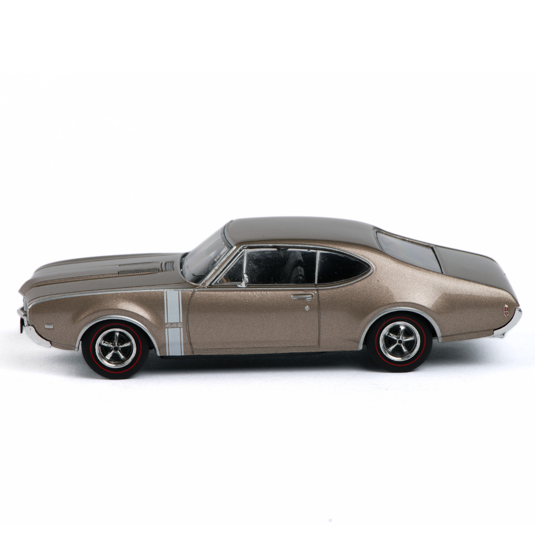 32. Oldsmobile 442 W-30 Coupe