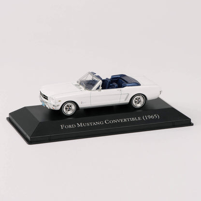 Ford Mustang Convertible 1:43 Scale