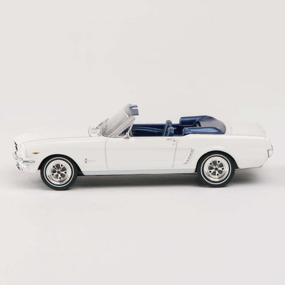 Ford Mustang Convertible 1:43 Scale